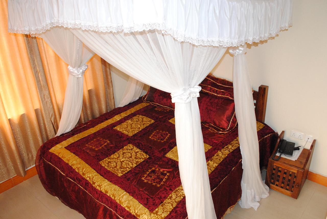 Briston Hotel Arusha Room photo