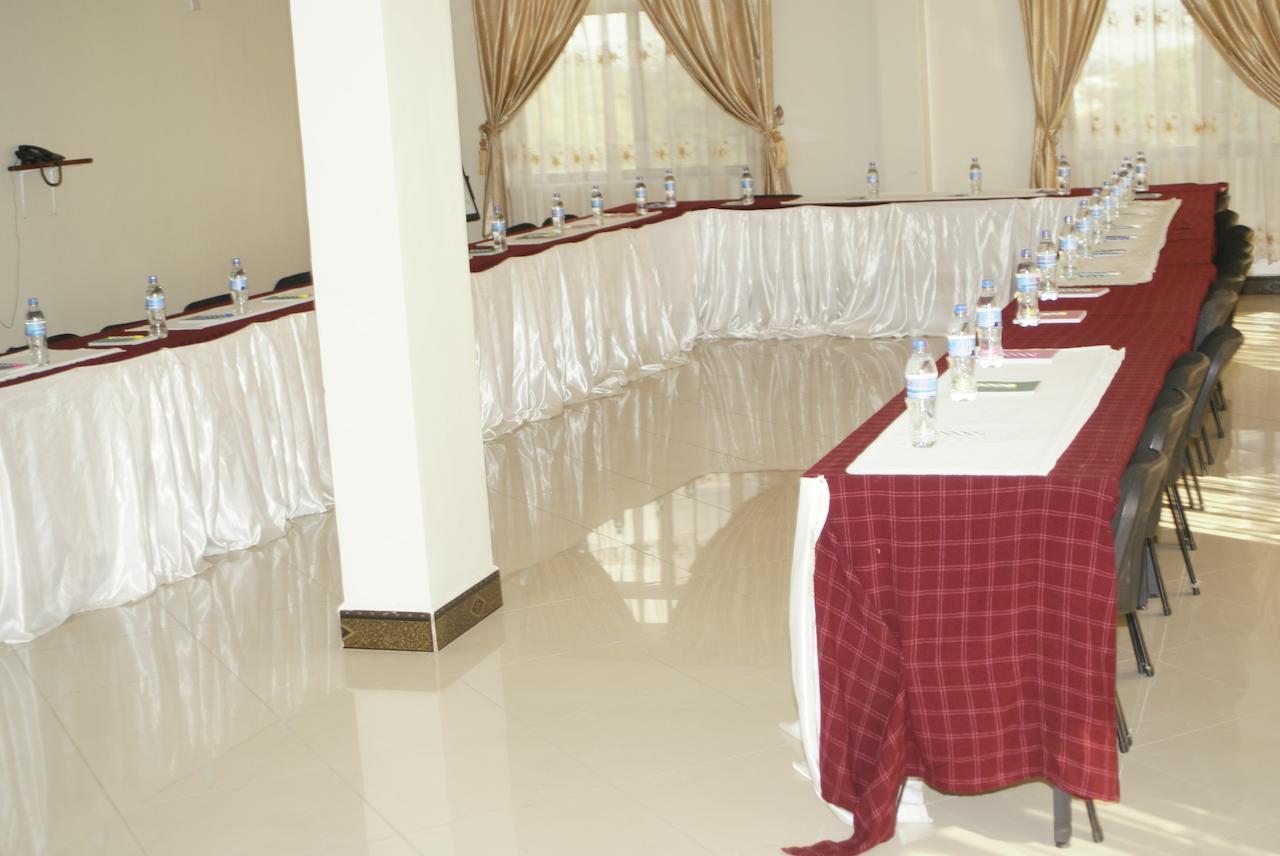 Briston Hotel Arusha Exterior photo